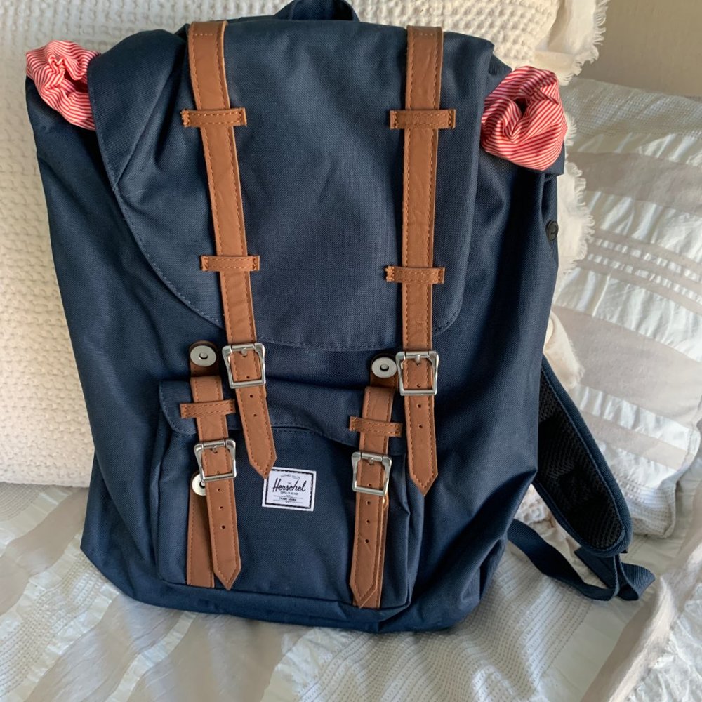 Herschel Little America Backpack - Navy